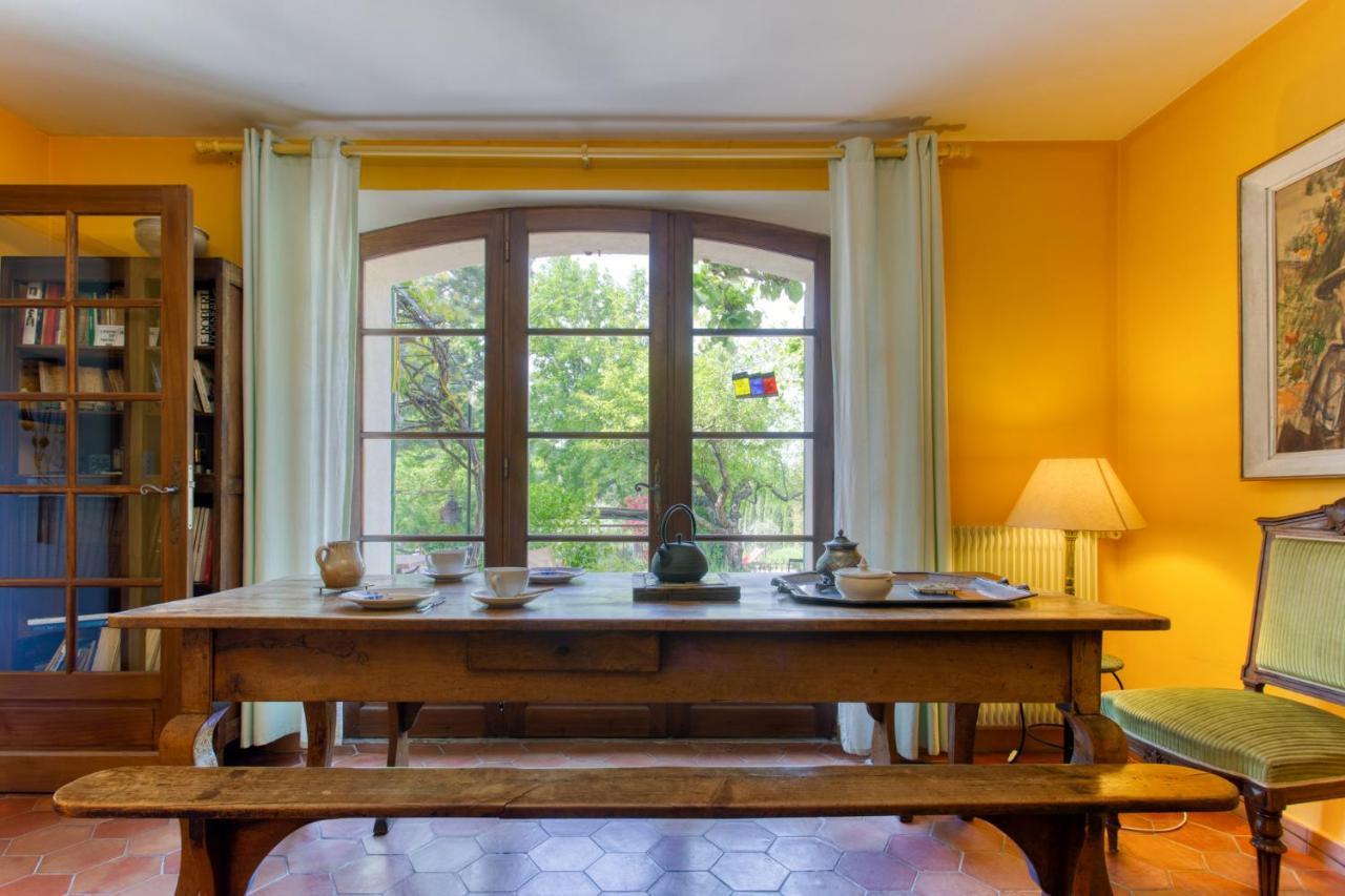 모르무아롱 Mas De Bacalan B&B 외부 사진