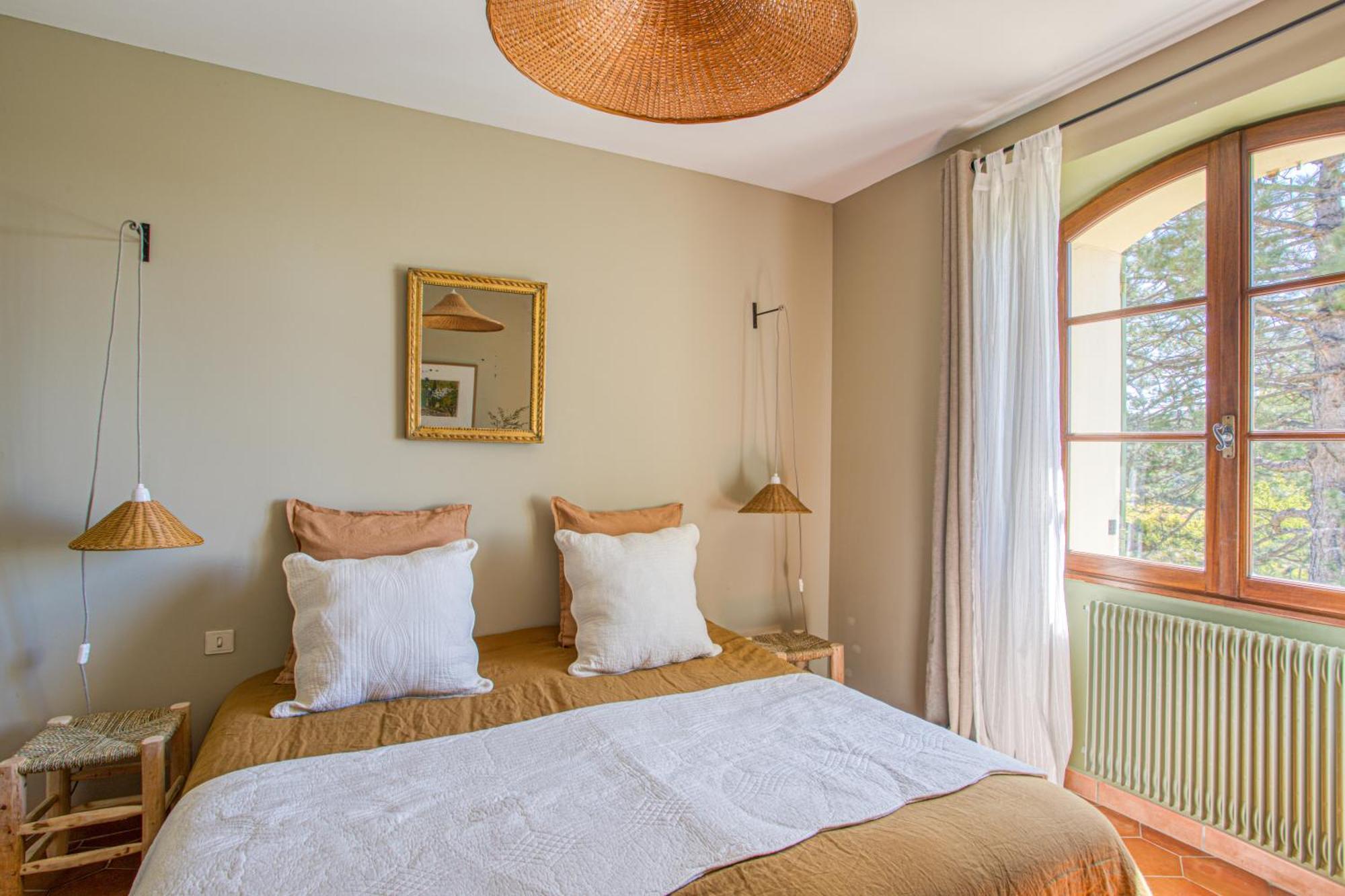 모르무아롱 Mas De Bacalan B&B 외부 사진