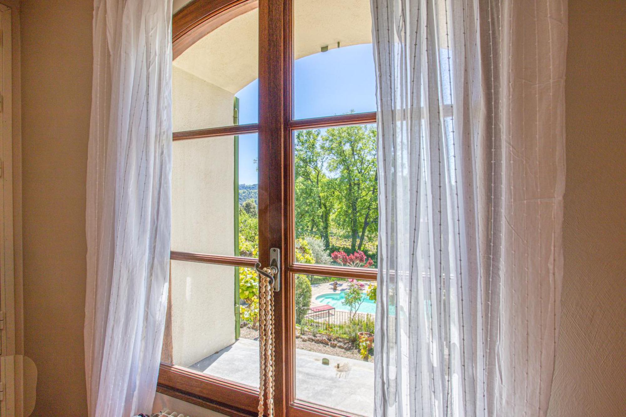 모르무아롱 Mas De Bacalan B&B 외부 사진
